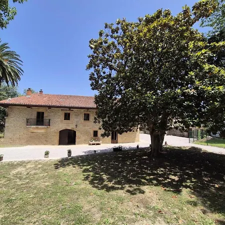 La Casona De *