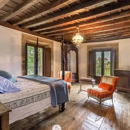 La Casona De *